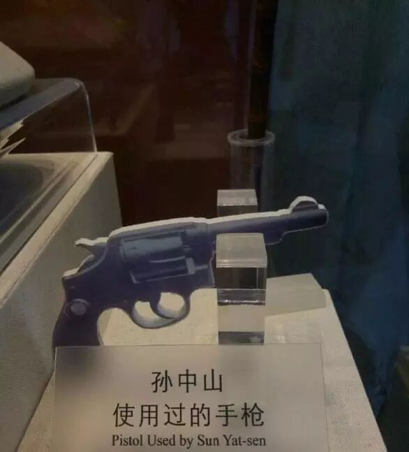 给我一打A4纸，我也能开一个博物馆。