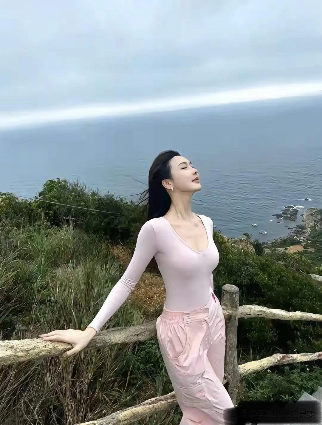 你有没有发现见的人多了更加喜欢独处见过太多虚情假意勾心斗角反而越来越喜
