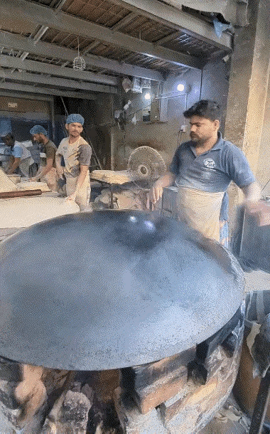 一张大饼养一方人，一地的饮食习惯，是最适合当地人的生存方式。