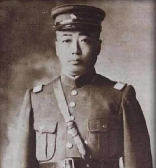 1929年1月5日，张学良准备了几十根金条和几万大洋给杨宇霆的父亲祝寿，可是当他