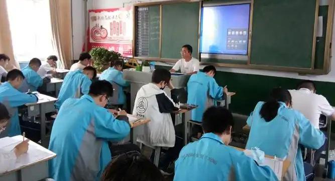 初中生一定要养成的8个黄金习惯，这些习惯抓好了，中考妥妥进重高！初中三年，拼