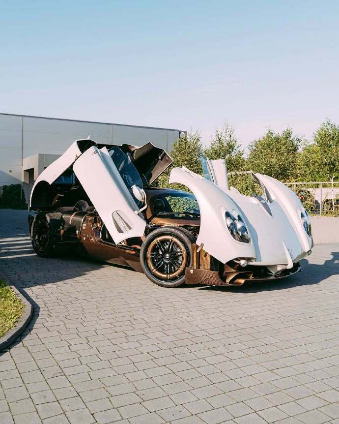 帕加尼UtopiaRoadster，宛如工艺品！全球汽车​​​