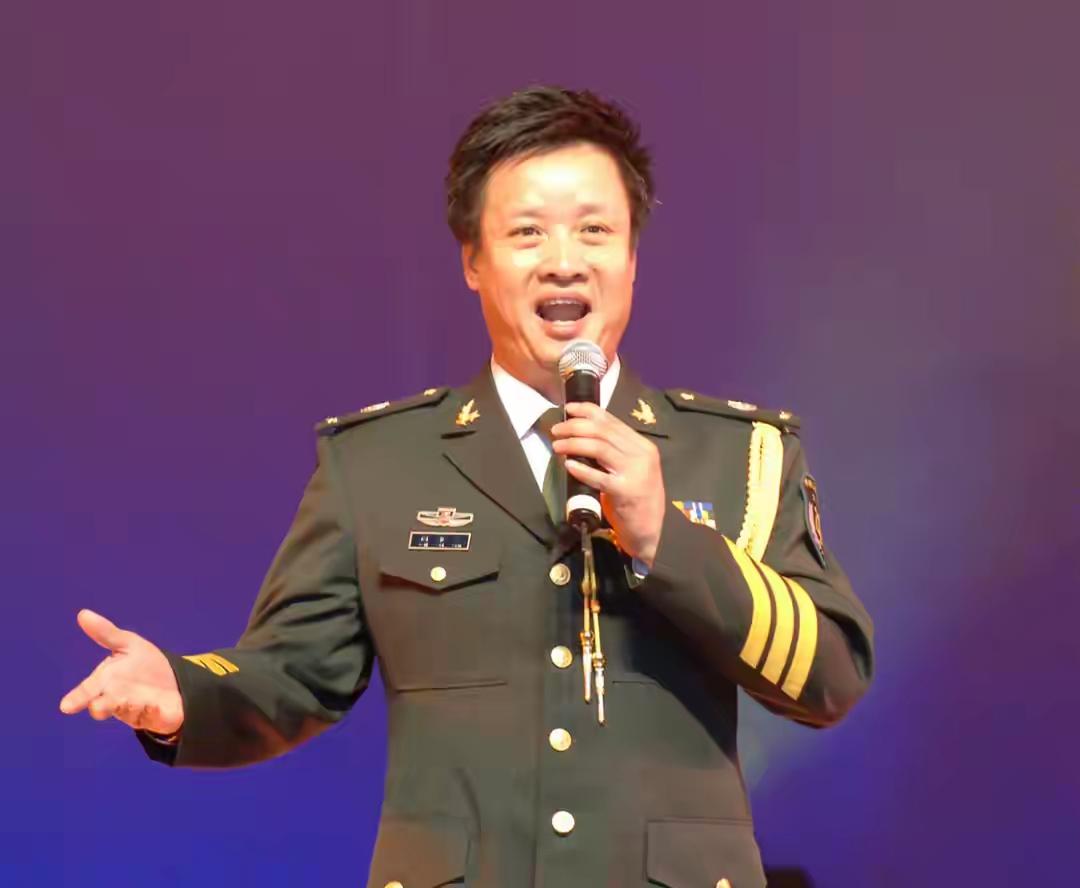 国家一级演员阎维文：娶15岁爱上的女孩，陪妻子抗癌36年不离不弃世人皆知阎