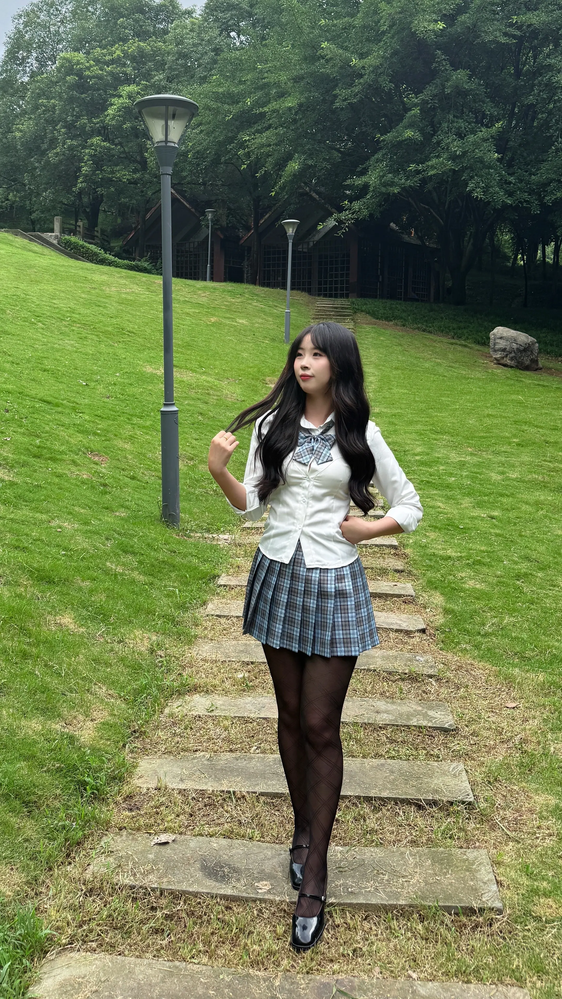 青春女大穿搭 公园ootd jk拍照外景