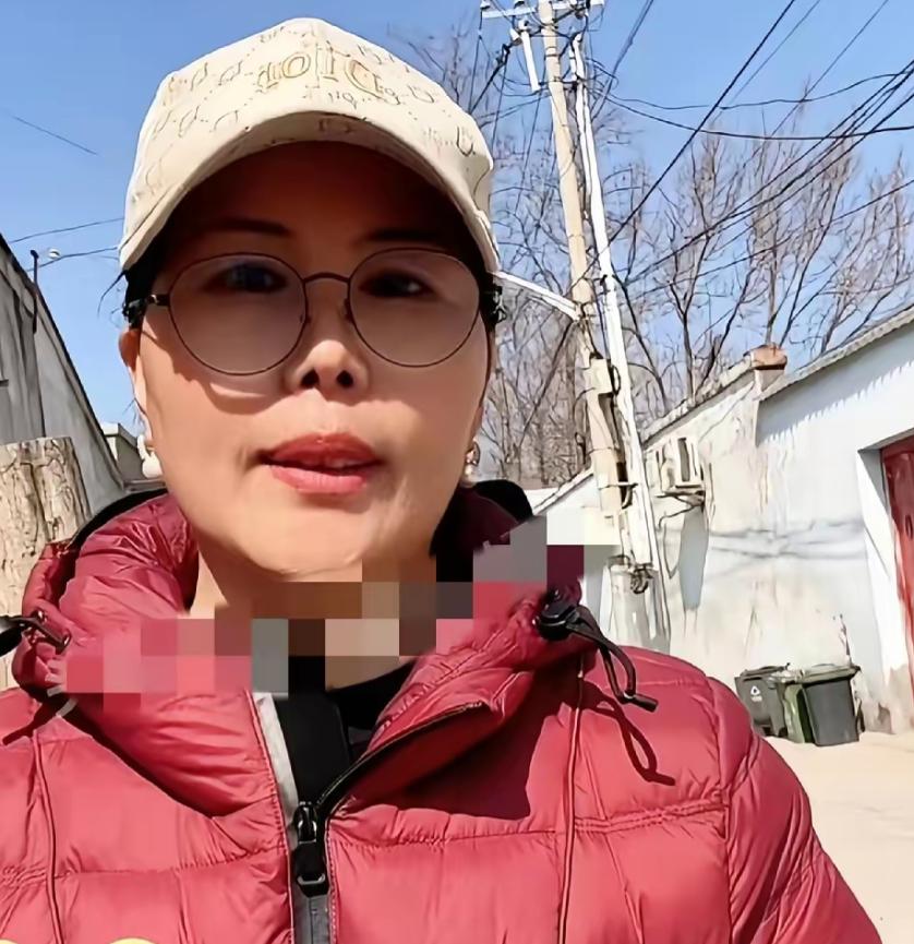 汪小菲家保姆小杨阿姨就是揣着明白装糊涂，其实汪家已经很明显是让她自己退出，而且也