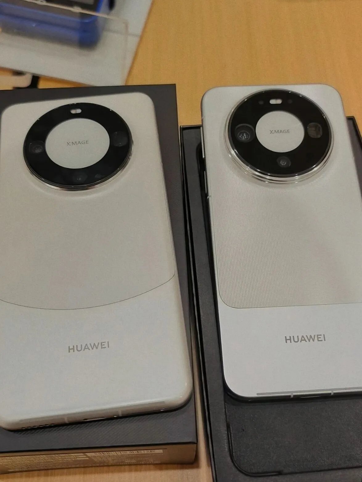 去线下看完华为Mate90，我默默掏出了Mate60本来兴冲冲想去换Mate90，结果到店一看——星