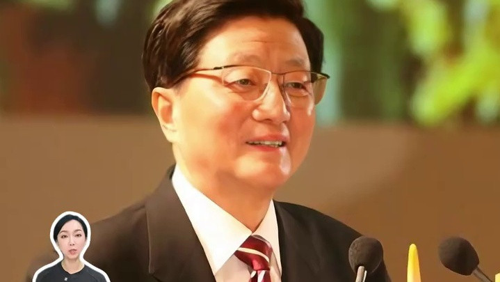 邓小平提拔一人主政上海40年，骨灰却在8年后，被移出八宝山