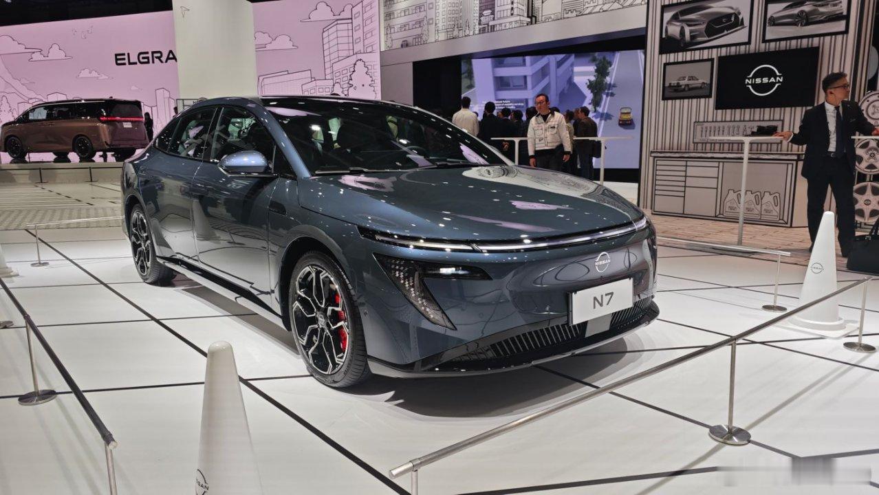 日产N7也去东京车展，现在国内日产门店已经不放其他燃油车传播物料，只做日产N7宣