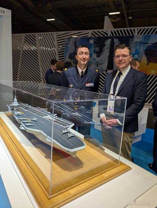 洋葱军事图片法国下一代核动力航母配备的有机玻璃无人机防护罩，非常有趣的概念