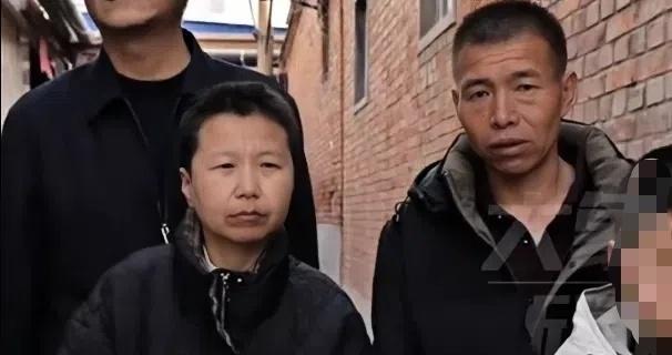 太震惊了。整整一年，确实这样的结果。检方通告，与女硕士发生关系并生下2个孩子