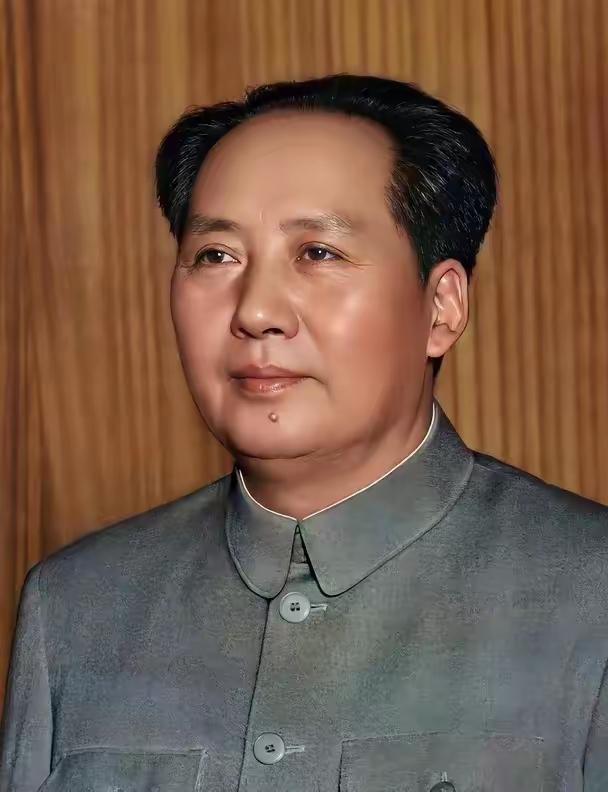 伟人千古！他让中国挺直腰杆，世界从此不敢轻视总有一段历史，让我们热泪盈眶；