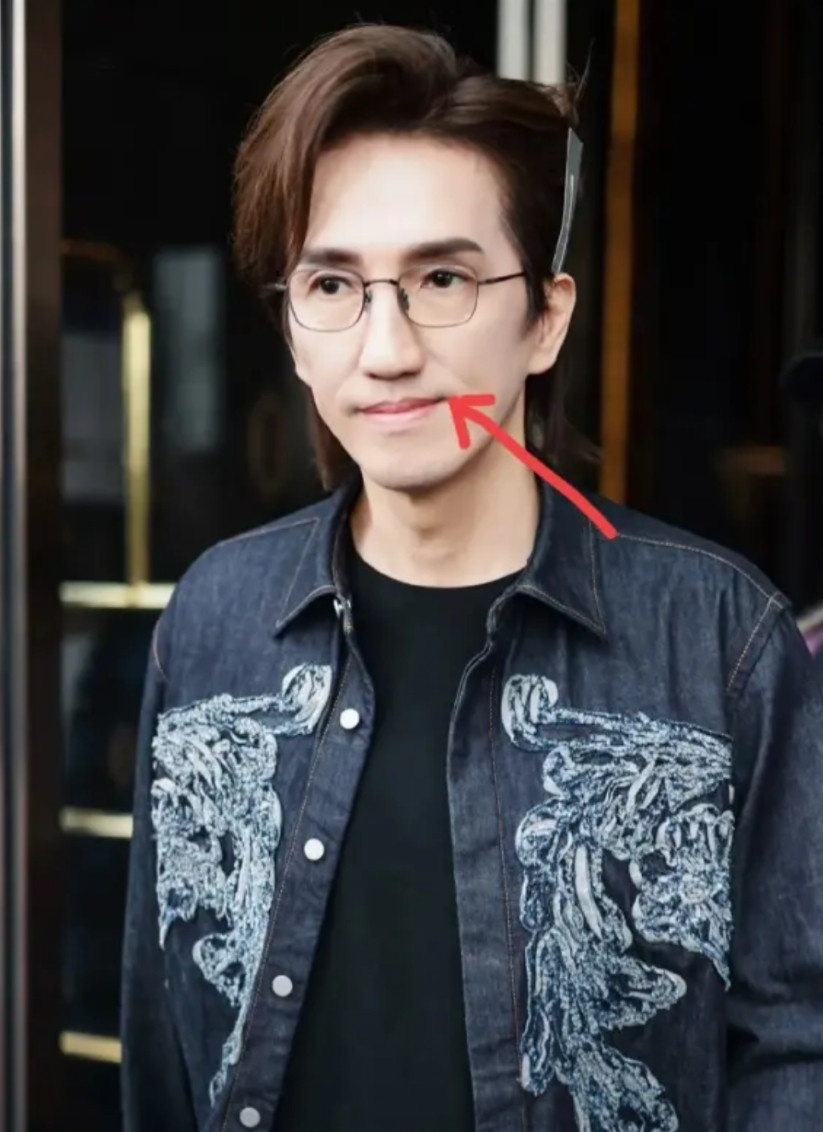 林志炫为什么火不起来呢原因其实很简单他自身有一个很严重的问题，那就是歌红人