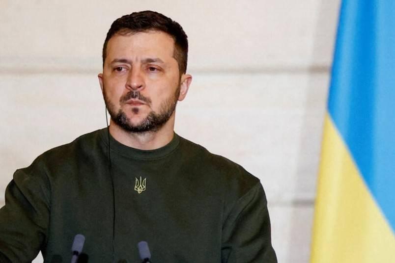 天塌了，乌克兰政府3号人物叛逃！而且此人不光跑了，还打电话回乌克兰嘲讽泽连斯基！