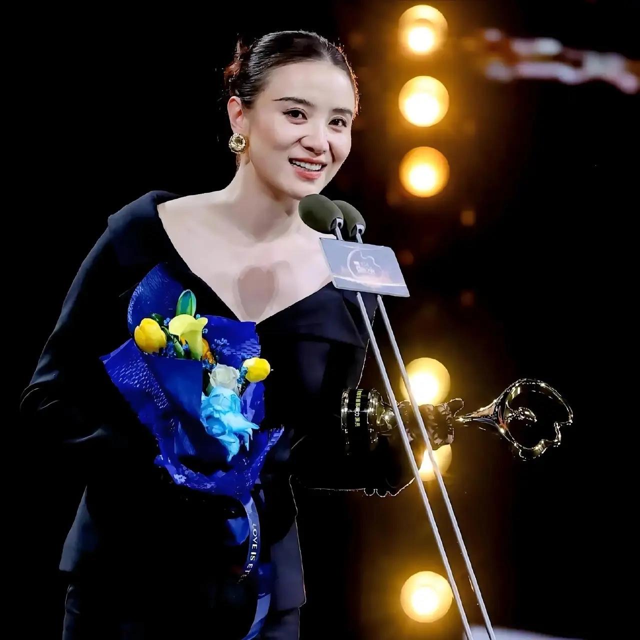 宋佳半年横扫三金一视！从“资源咖”到演技封神，她让娱乐圈沉默了