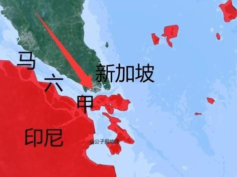 新加坡这是真急了！新加坡的经济命脉就绑在马六甲海峡上，这地方是全球航运要道，每