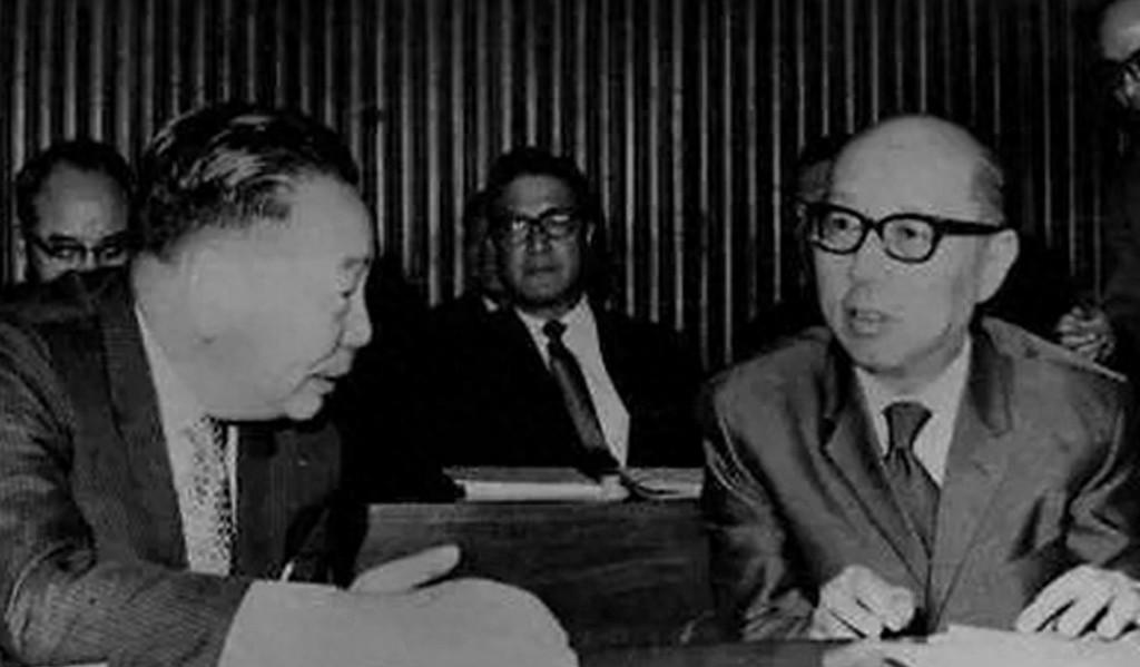 蒋介石死后，为何传位于无实权的严家淦？28年筹谋，真相浮出水面“1975年4月
