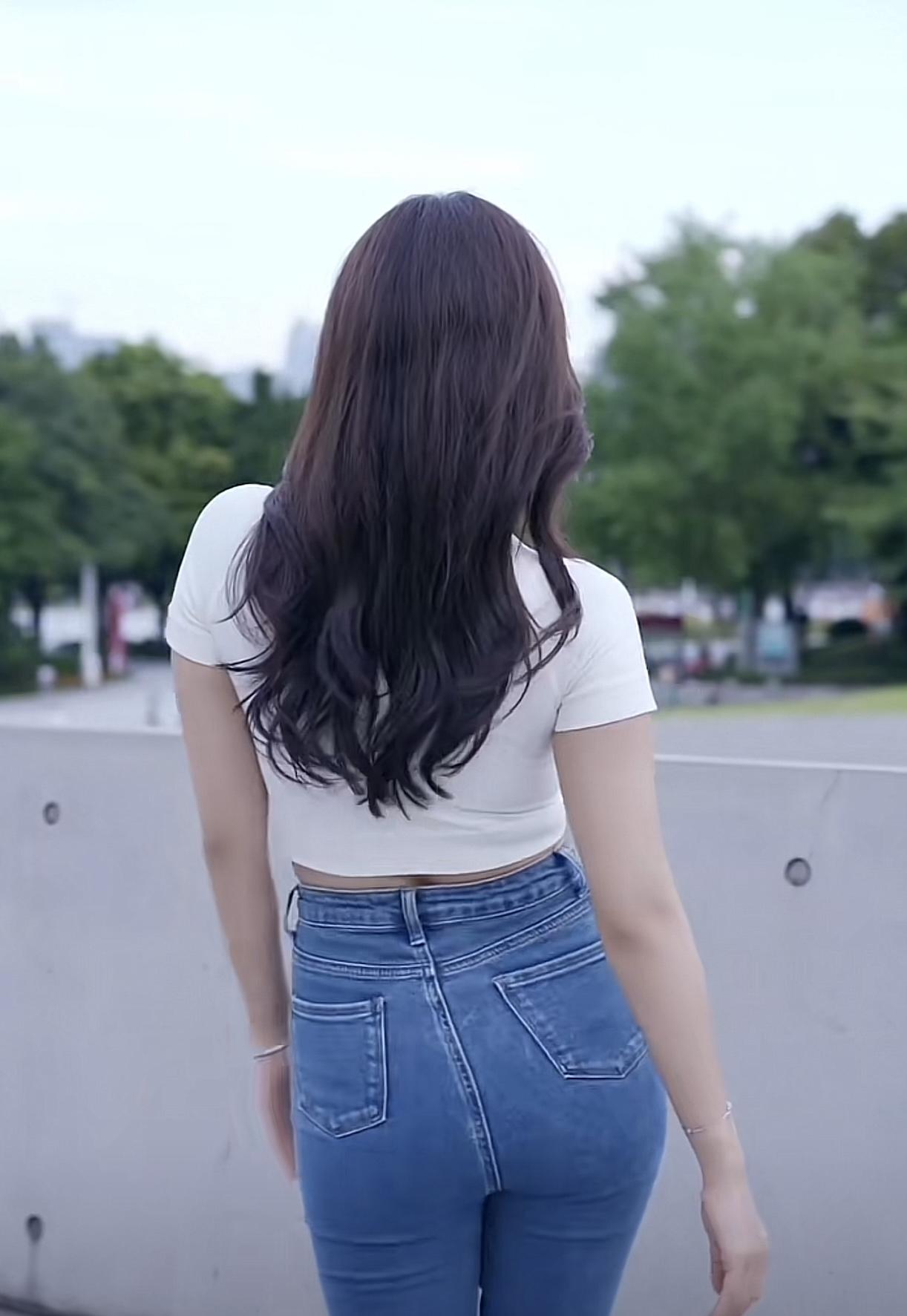 如何评价网红雅典娜？这是她生前的一些拍摄，如果看过雅典娜的拍摄视频，那么大多人