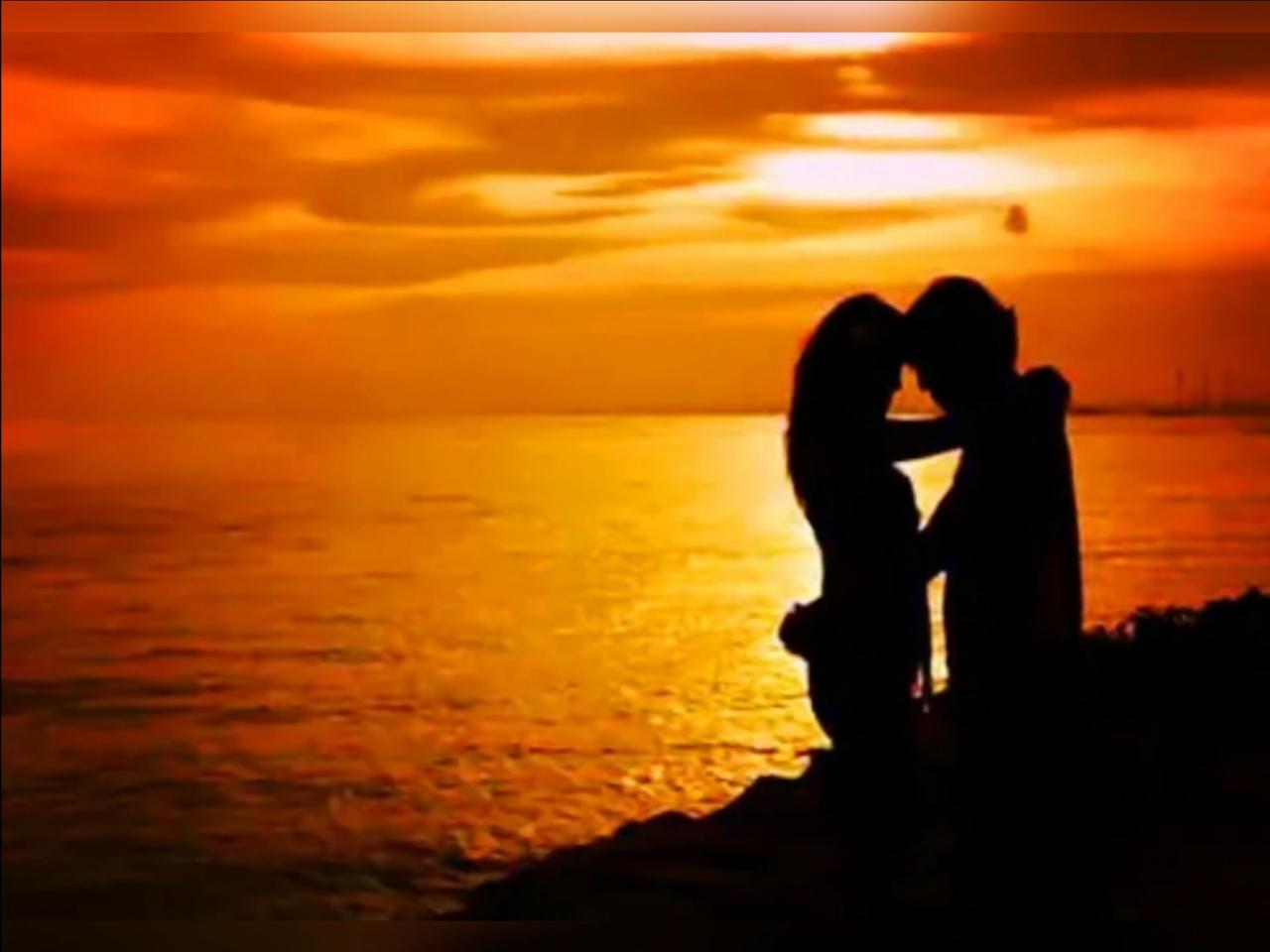 一个爱你的，一个懂你的，你选择谁如果是结婚，我肯定选爱我的，和不爱你的人结婚是不