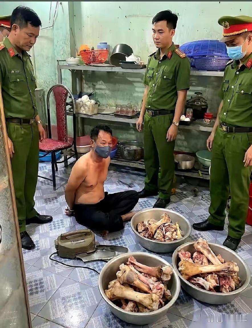 有知道他犯什么罪了吗？[捂脸哭]