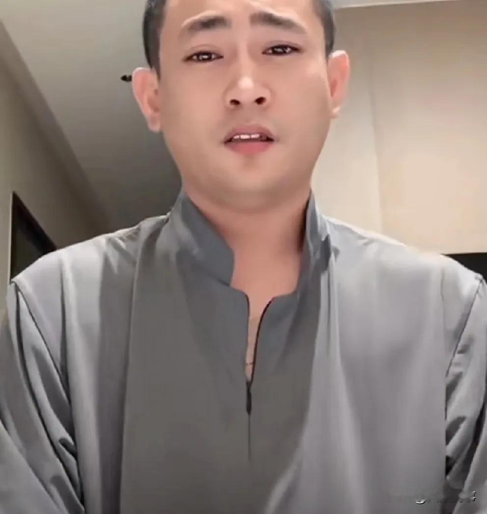 老狗点评吴迪m老葛多余了，老葛有仇必报，整你的时候辛巴能否护你周全？