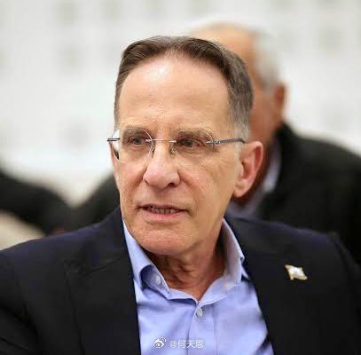 今天：内塔尼亚胡的办公室被伊朗导弹击中，办公厅主任塔齐·布拉弗曼在特拉维夫被炸身