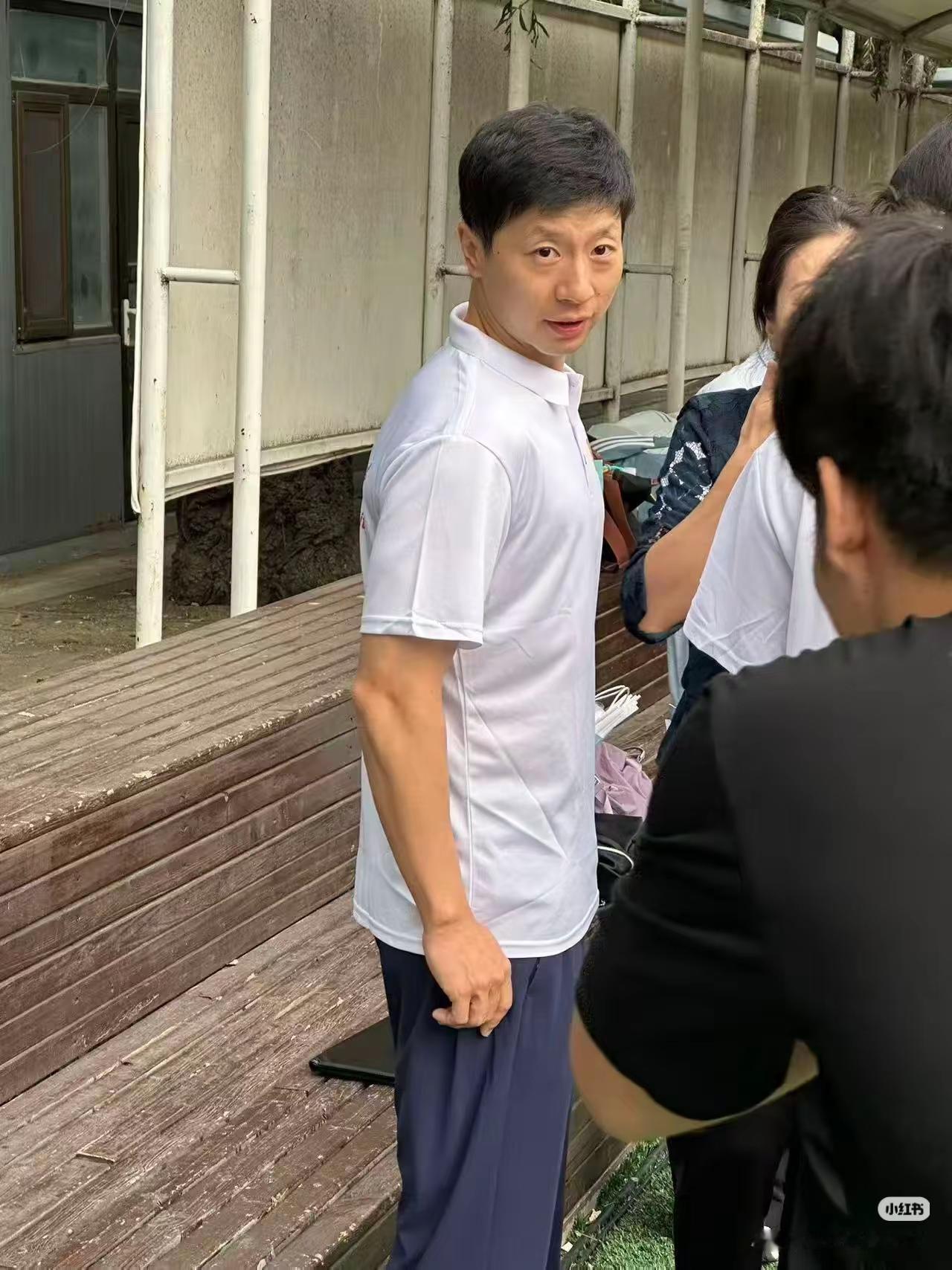 北体开学典礼，今天是龙学长😍😍😍。马龙青春男大北京体育大学开学典礼