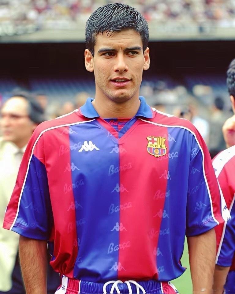 35年前，瓜迪奥拉完成了巴萨生涯首秀，当时他年仅18岁，师从名帅约翰·克鲁伊夫