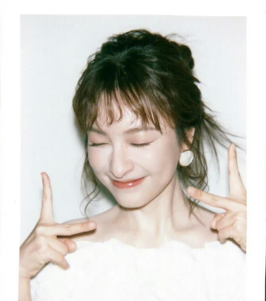 不少网友都笑着留言：“吴昕是不是忘记了自己是女明星了～”事实上，吴昕这位“养生