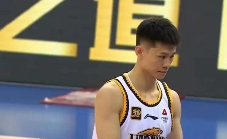 尘埃落定！皆大欢喜CBA这个充满变数与机遇的舞台上，据媒体人透露:辽宁、南京同