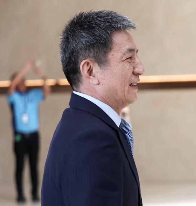 不等了，欧盟找中国谈了 2026年六月初，巴黎成为关注中欧博弈的中心。在连续