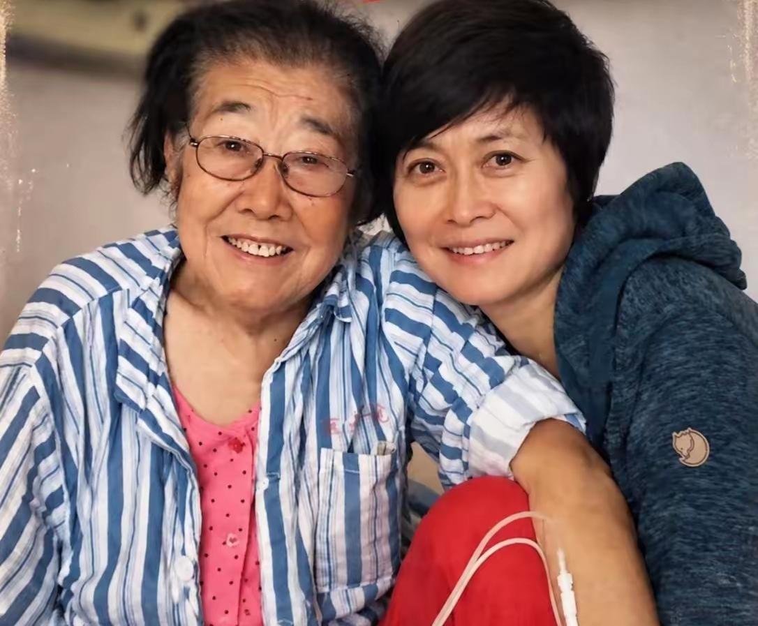 我问我妈：不是都说长寿基因会遗传吗？为什么敬一丹的父母都活到了90多岁，敬一丹才