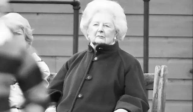 撒切尔夫人之死：晚年不记得丈夫已死，死讯公布无数英国民众欢呼