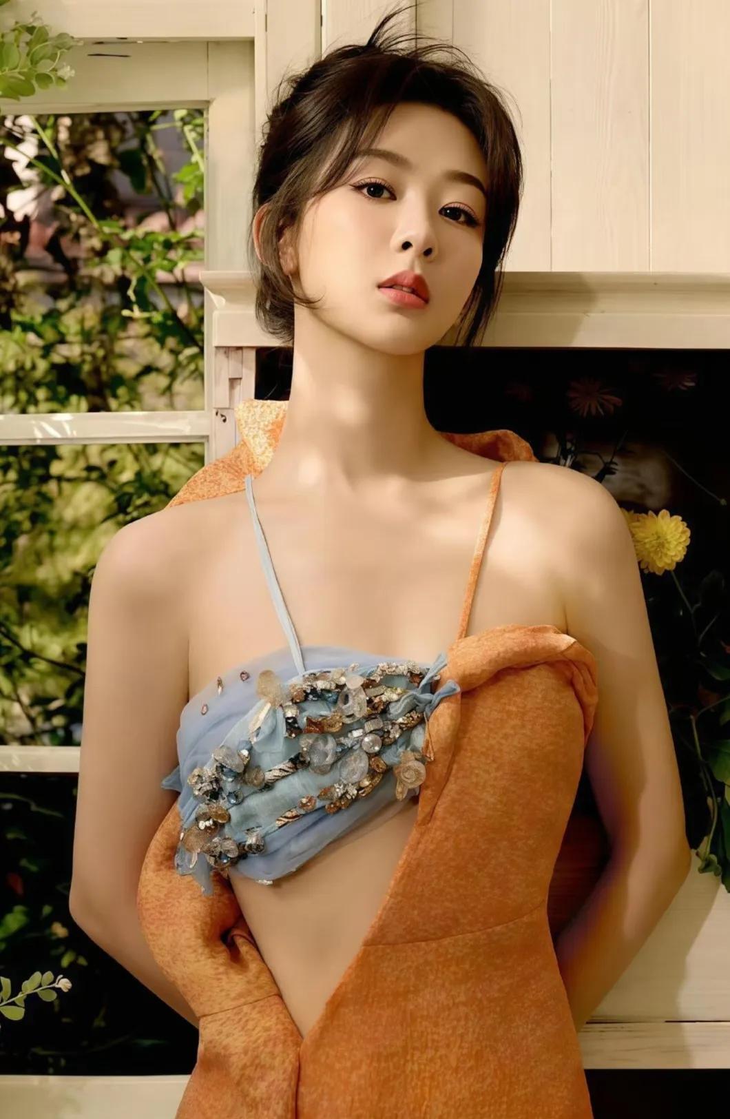 杨紫这个女演员，真是让人费解，你说她演技不好吧，她两次提名白玉兰奖最佳女主