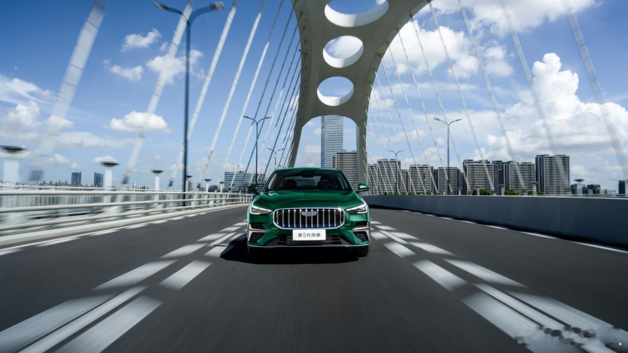 五代帝豪还能做家轿之王吗？我们都知道曾经的吉利帝豪在吉利汽车中有着重要的意义，从