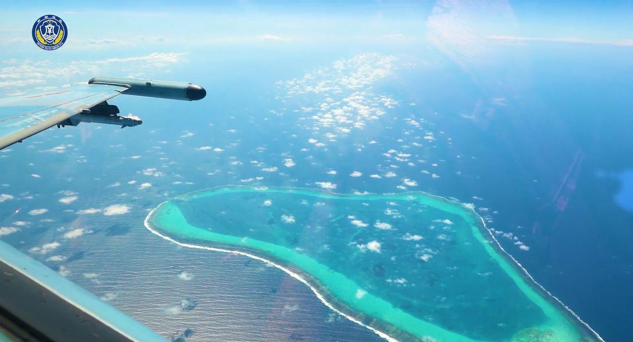 黄岩岛上空的“老熟人”轮战南海的“南霸天”苏-35亲切，毕竟是家乡的机[