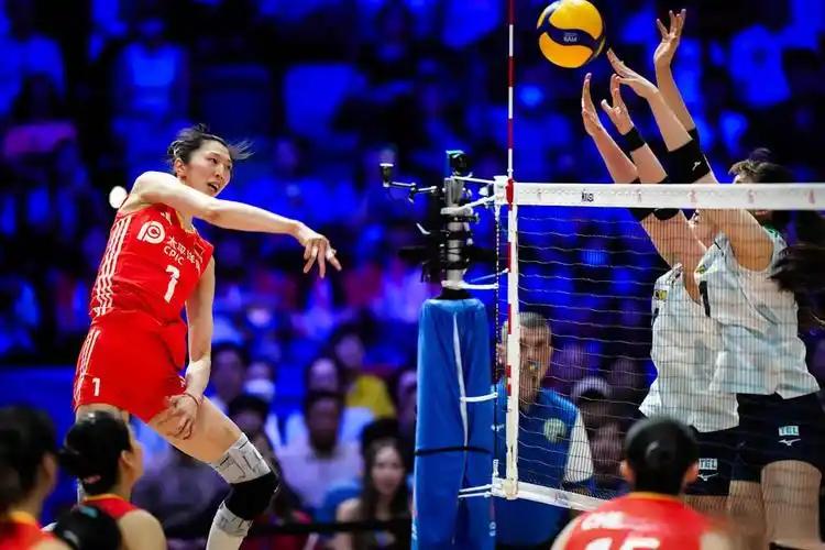 中国女排问鼎亚锦赛冠军的几率几何？通过以下几点分析便能知晓答案。女排亚锦赛将于