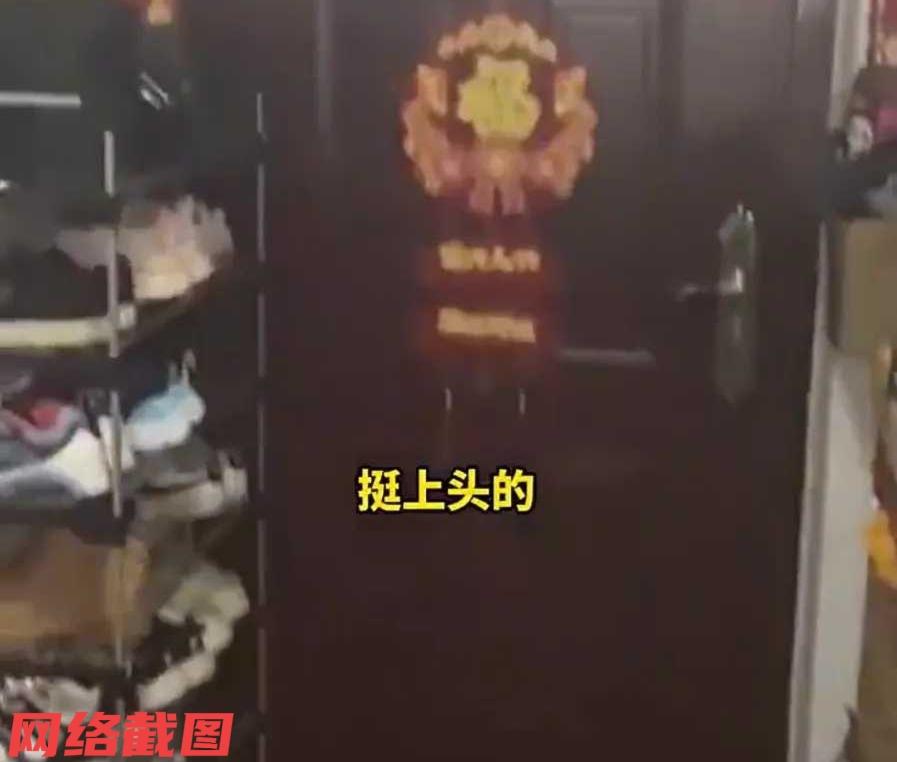 四川崇州有一男子与邻居之间心有苦楚。原来在于和他相处不错的邻居，在生活上有个