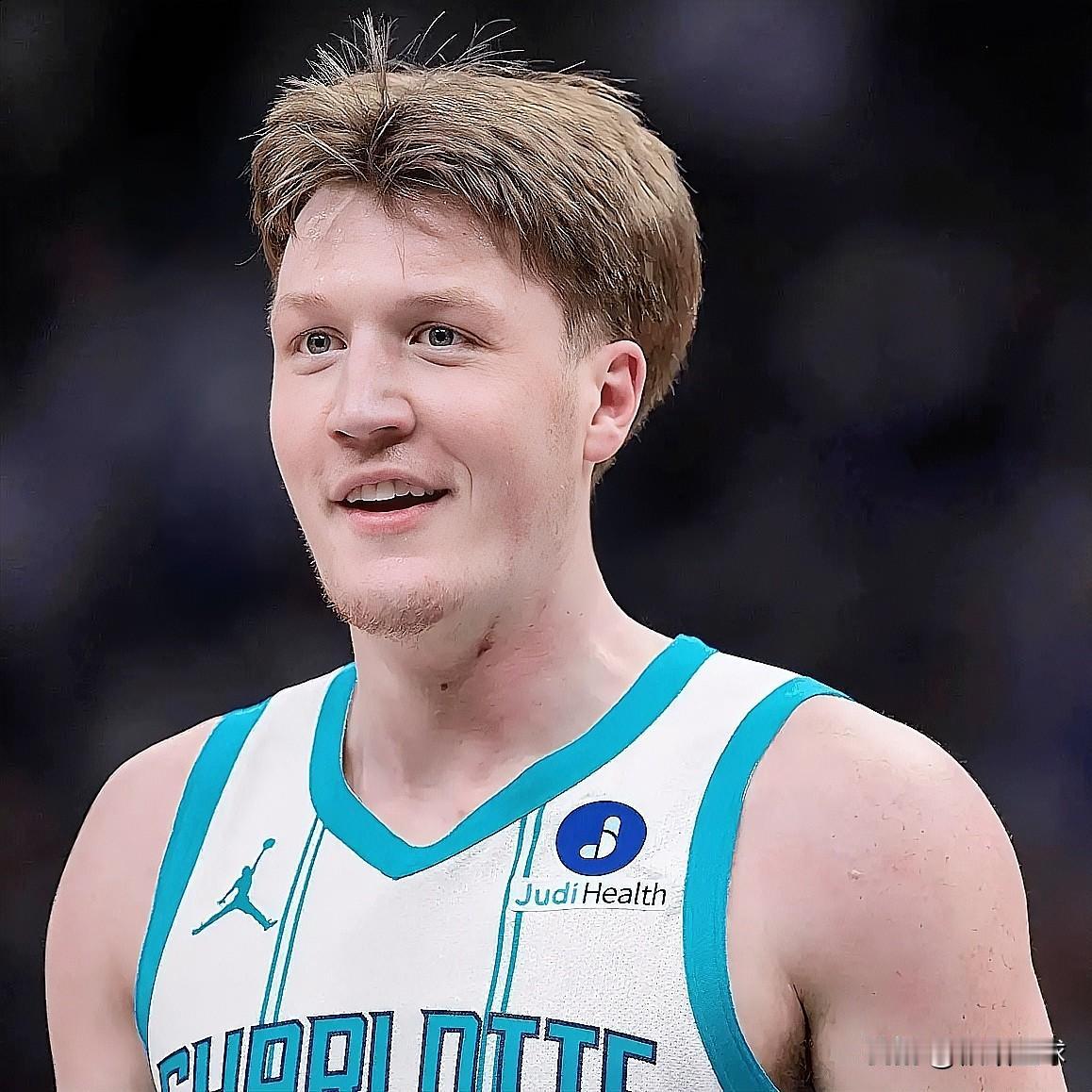 黄蜂神射手克尼普尔居然是AI系统选的！今日，美媒LegionHoops报道