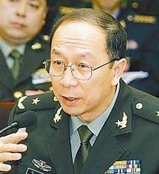 美国有专家放出狠话，扬言关键时刻冻结我国3.2万亿海外资产，试图拿金融手段施