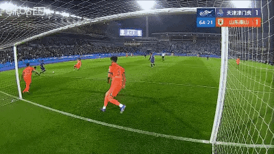 足协赶快感谢谢蒂内吧，要不然泰山队又会给你们出难题了。也不知道裁判判点的理由在哪