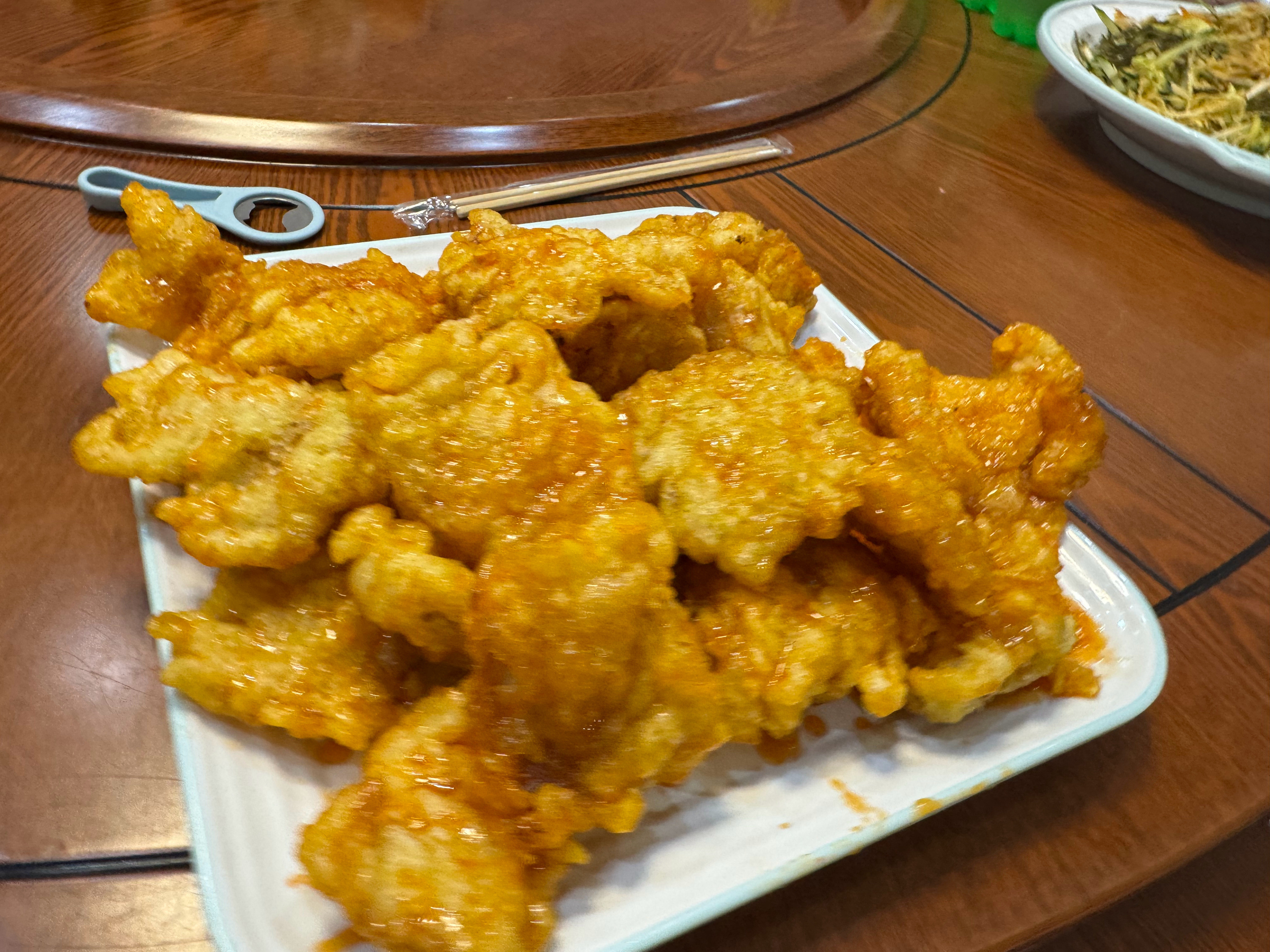 看下这是真正的东北锅包肉这份量！​​​