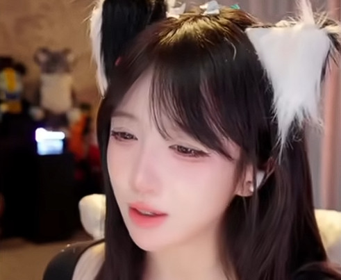 跟果小果境遇相似而选择转投抖音的呆妹评价斗鱼热门游戏区的观时合同称自己直播多年都