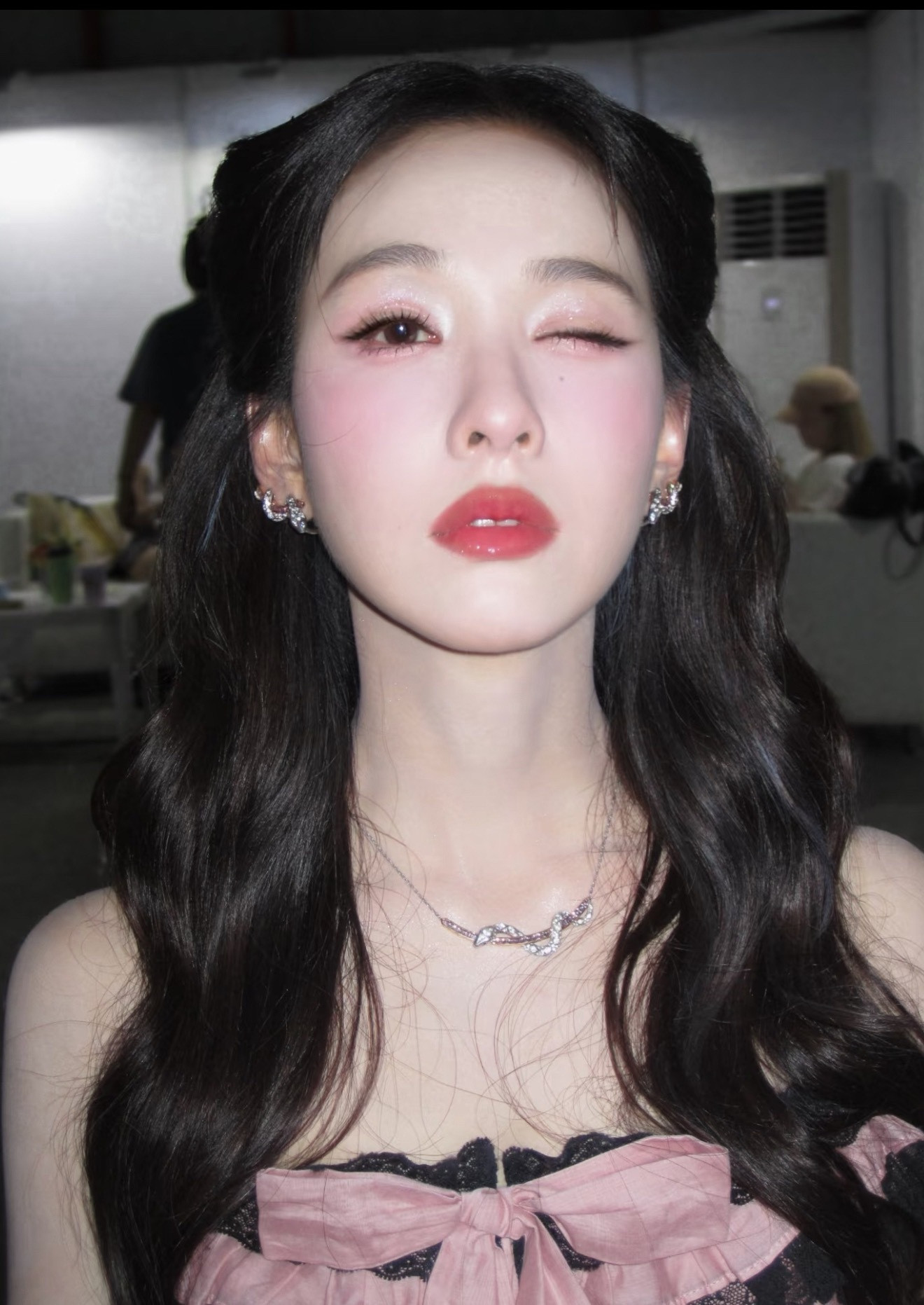 一组ccd镜头下的陈都灵，完全还原美貌了…