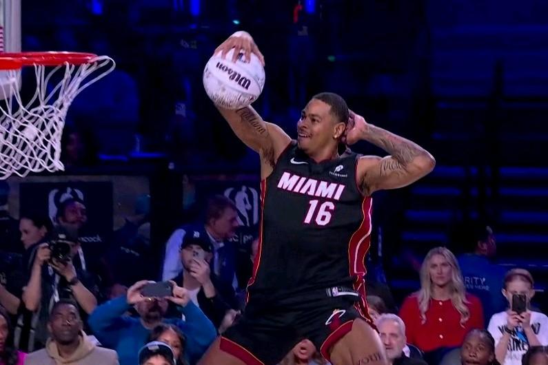 nba史上最烂扣篮大赛！！！舞王约翰逊夺冠！士可忍孰不可忍，全程尬舞rab篮