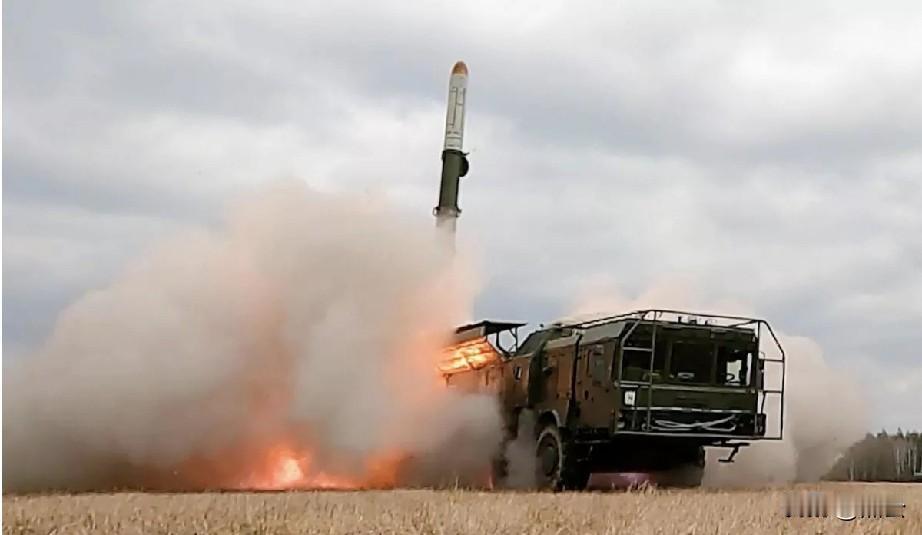 俄军打击乌军交通、能源与燃料设施2月23日，俄罗斯卫星社消息，俄罗斯国防部周