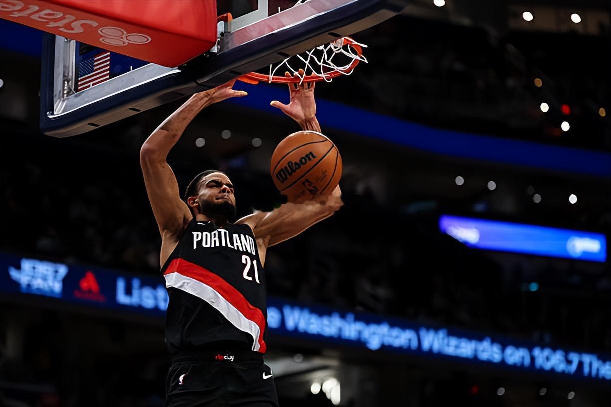 根据NBA官方交易日志的内容，孟菲斯灰熊已经正式签下了法国侧翼新星拉扬-吕佩尔（