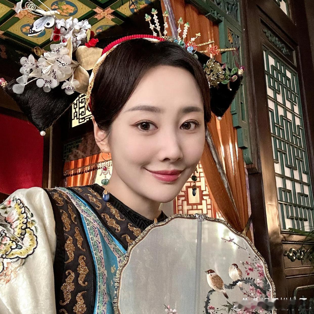 1.李小冉的好状态有目共睹，直到现在都还有很多追求者，很多富豪、大佬就喜欢她这一