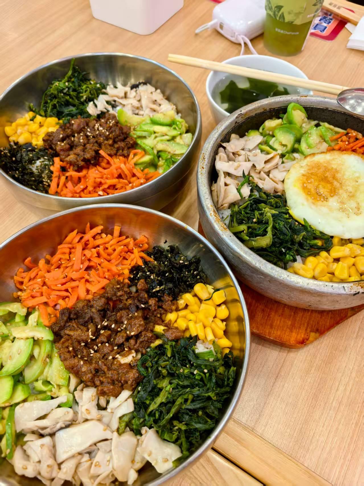 夏季应多吃什么青菜最养人作者/阳光原创首发夏天应饮食清淡，多选水份足、维