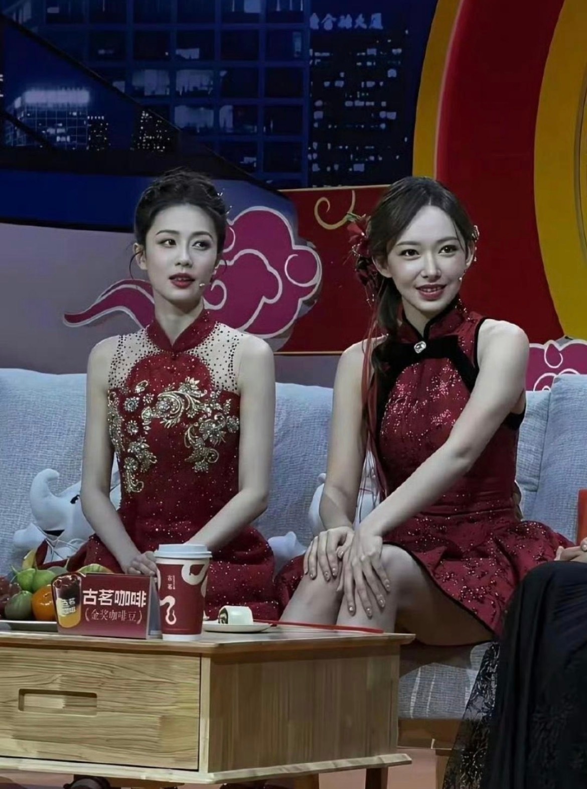 这才是真正的大腿，没有拉直，没有美颜