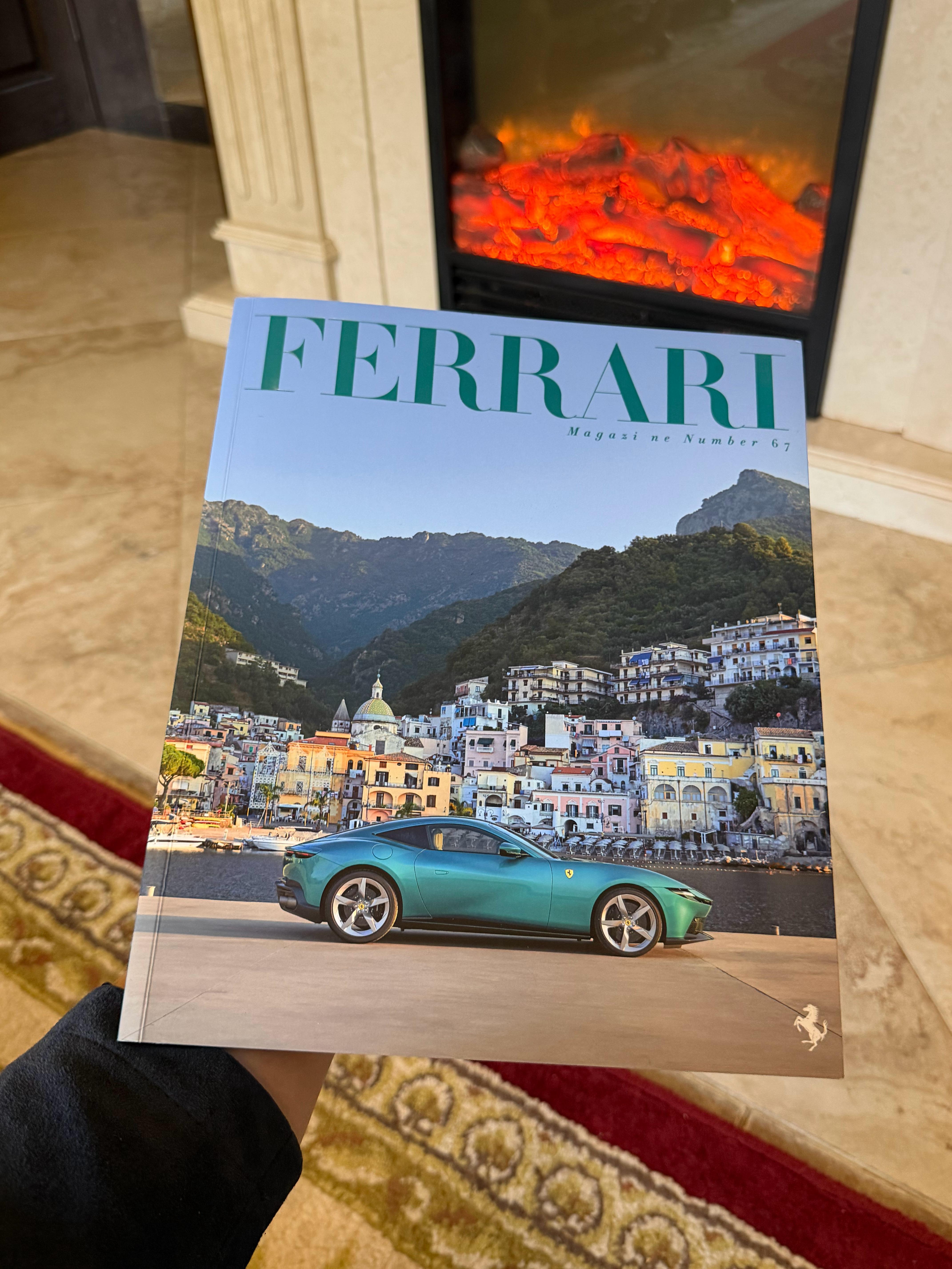 收到一本来自意大利的邮件～拆箱一下法拉利杂志